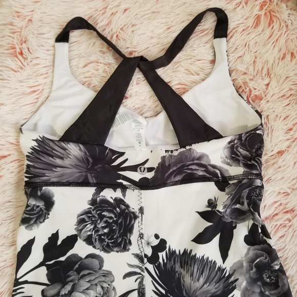 lululemon athletica Tops - Lululemon Floral Ribbon Yoga Tank Size 6 Racerback